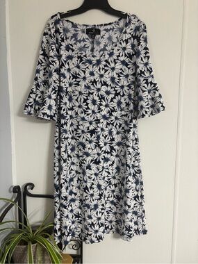 Ronni Nicole Navy and White Floral Midi Dress.